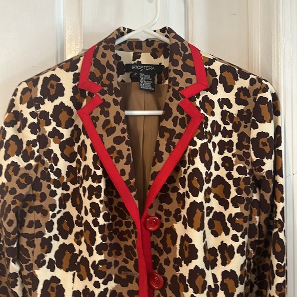 NWOT Women’s ETCETERA Beige Brown Cheetah Print Cotton Blend Red Trim Blazer - Picture 4 of 8
